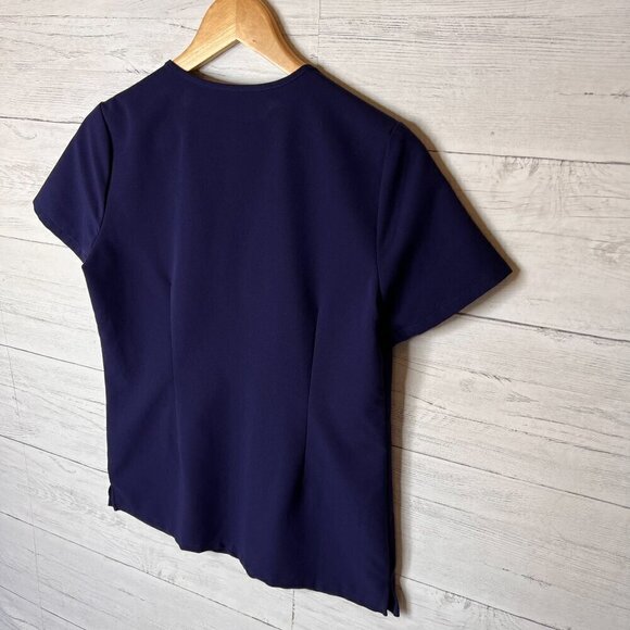Figs Scrubs Top Womens SZ XS Navy Technical Collections Two Front Pockets Nurse - Picture 13 of 16